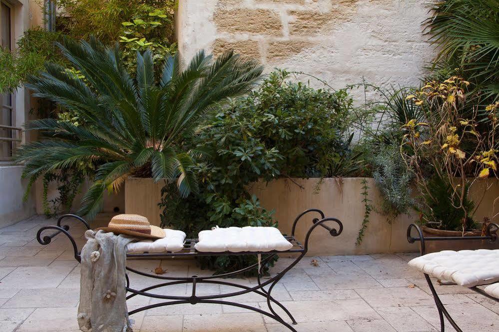 Autour Du Petit Paradis Avignon Exterior foto